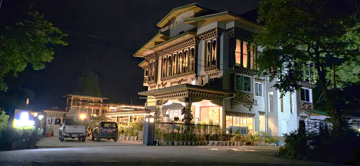 Goldfish Resort & Chhu Lingka