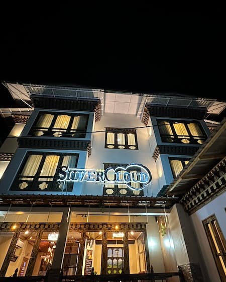 Silver Cloud photo 2
