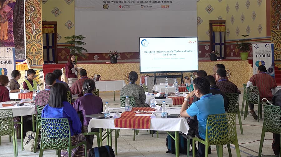 Bridging skills gap between training and industry