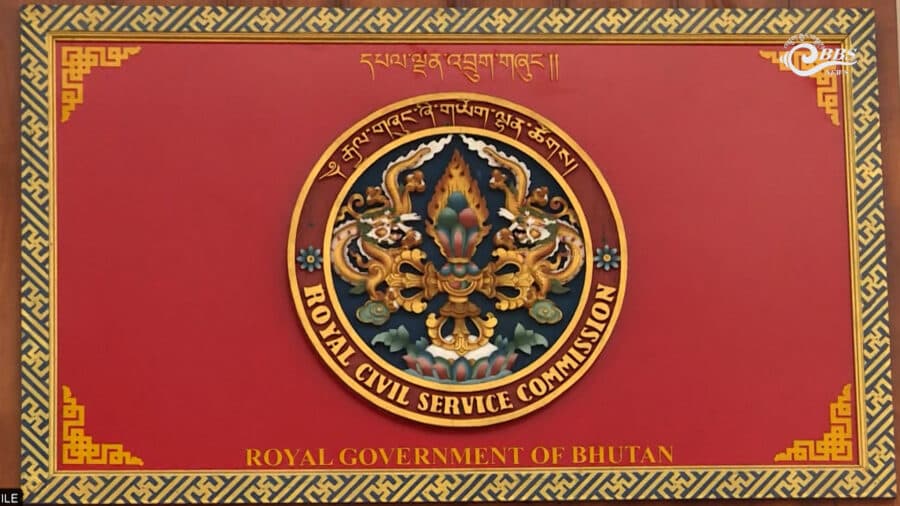 Civil service exits rise, but voluntary resignations decline
