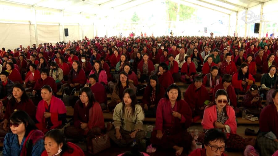 Hundreds gather at Changlimithang for Tshigduen Soeldep Bumthrak Chhenmo